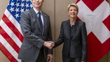 Schweiz: Anbiedern an die USA? Die Schweiz sollte sich lieber an Europa halten