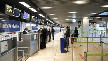 UGT convoca una huelga para el personal de tierra de Ryanair a partir del 15 de agosto y hasta final de año