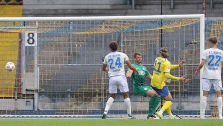 7 Gegentore in 2 Spielen - Hansa hinten noch nicht dicht
