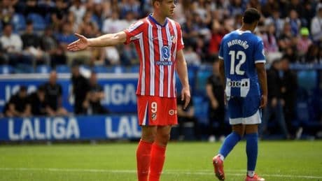 El Alavés cortocircuita a un Atlético sin alicientes