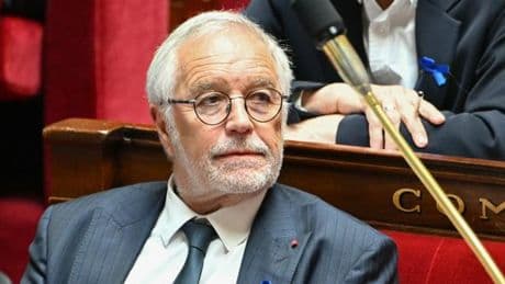 François Rebsamen promet de simplifier la vie des maires