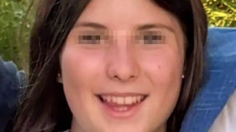 Tragedia in vacanza: Matilde Valeri muore a 14 anni per un infarto in spiaggia