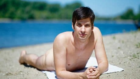Kurioser Aufruf im Amtsblatt: Mannheimer Stadtrat bietet Training für FKK-Swinger-Urlaub