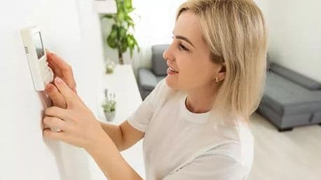 Major UK energy supplier handing households free electric on exact day each week