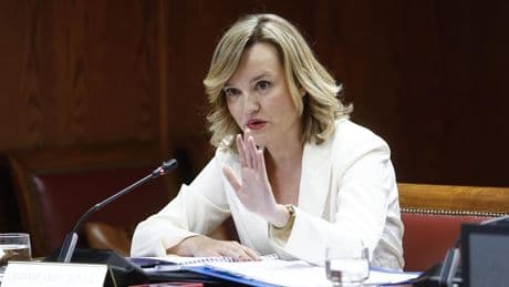 Putas, paradores y sanchismo, la combinación que pone cachondo al Partido Popular