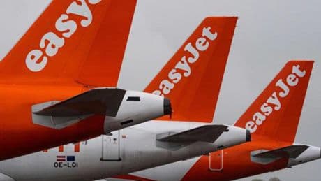 EasyJet, scioperi e carburante pesano sugli utili. Giù in Borsa dell’8%