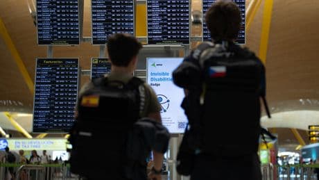 La UE eliminará "lo antes posible" el límite de 100 ml en el equipaje de mano para los aeropuertos con escáneres de última generación