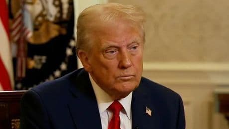 Trump Ulusal Güvenlik Konseyi’nde 100'den fazla kişiyi görevden aldı