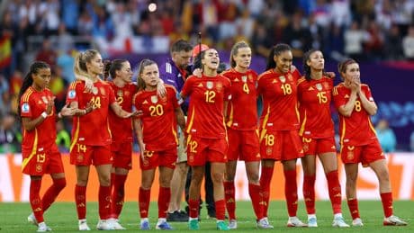 Las 23 jugadoras de España en la Eurocopa 2025, una por una: desde las paradas de Cata Coll hasta los pases de Patri Guijarro