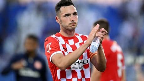 Arsenal target could be in line to replace England star as delayed move lined up