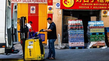 España supera por primera vez los tres millones de extranjeros afiliados a la Seguridad Social