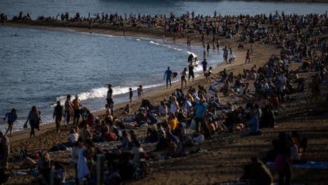 Spaniards packing water pistols blame impact of mass tourism for housing crunch
