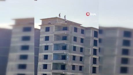 Çatıda tehlikeli çalışma