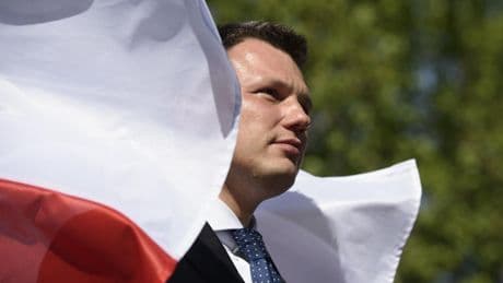 Présidentielle en Pologne : le « patriote » Sławomir Mentzen, roi des réseaux sociaux