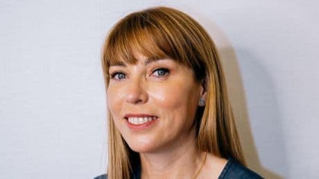 Laura Salvador, especialista en medicina estética: “La piel no necesita más productos, necesita los adecuados. Menos es más para una piel saludable”