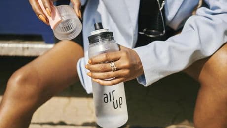 Air up, la borraccia che piace ai teenager ha già attirato oltre un milione di clienti