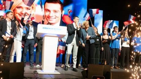 Marine Le Pen, à Narbonne, réaffirme son autorité