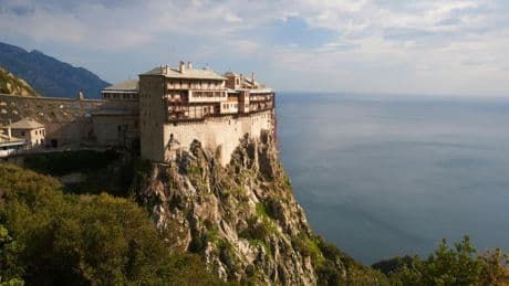 El monte Athos, una montaña santa con derecho de admisión