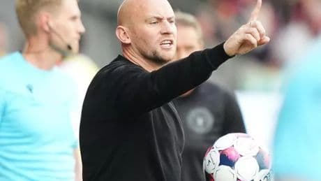 David Gray relishes Hibs sell out as proud boss refuses to give goal hero the benefit of the doubt