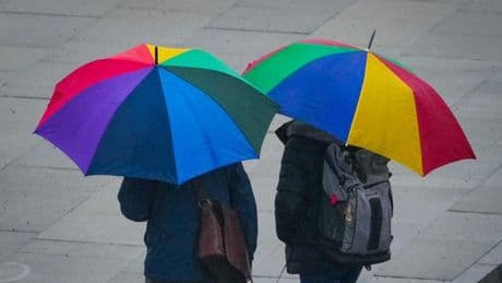 Wetter: Kühle Temperaturen, Starkregen und Gewitter im Freistaat