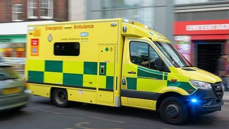 Stroke patients should not be tempted to make their own way to hospital despite ambulance delays, charity warns
