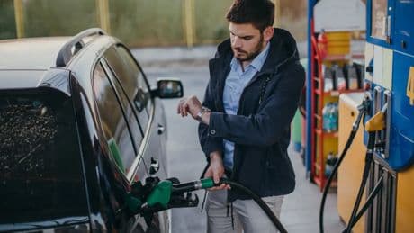 La gasolinera a domicilio: el nuevo negocio que ya triunfa en Dubái