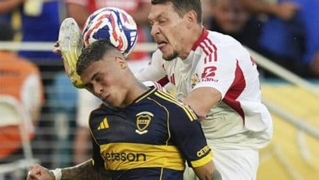 Belotti, esordio disastroso al Mondiale per Club: espulso in Benfica-Boca Juniors