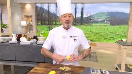 Karlos Arguiñano presume de familia numerosa en sus vacaciones: así son los siete hijos que tiene el cocinero