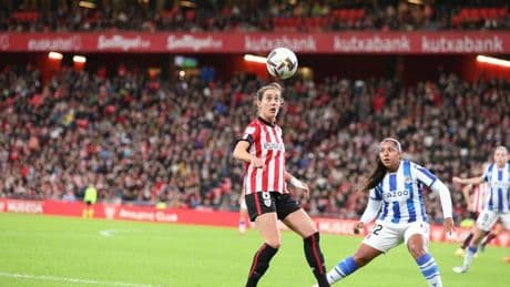 Marta Unzué dice adiós al Athletic a punto de cumplir dos años de baja y no superar una lesión de rodilla
