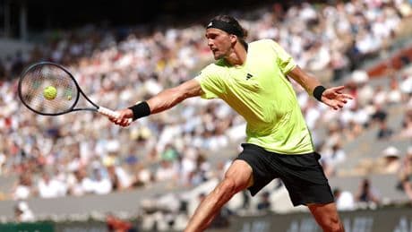 Hamburg-Sieger geputzt - Zverev bei French Open schon im Achtelfinale