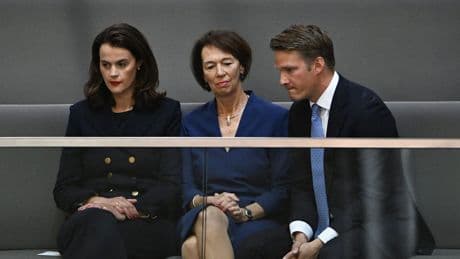 Die verpatzte Kanzler-Wahl - Entsetzen bei Familie Merz