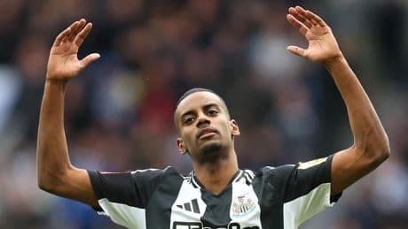 Máxima tensión con Isak: ¡el Newcastle lo aparta del primer equipo!