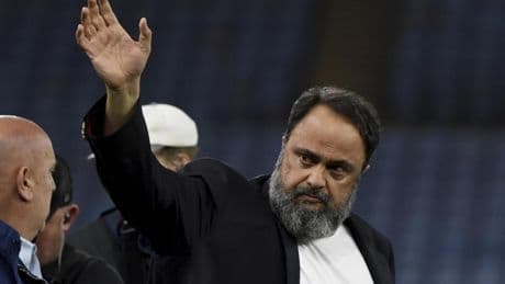 Marinakis deja la propiedad del Nottingham para que pueda disputar la Champions