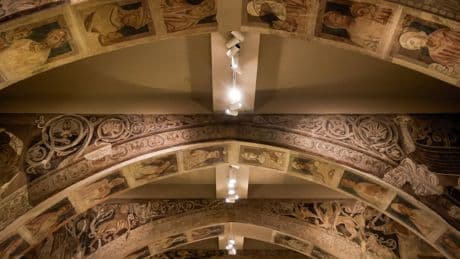 La jueza de Huesca dicta una sentencia ejecutoria y da siete meses al MNAC para devolver las pinturas del Monasterio de Sijena