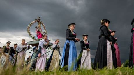 Seehausen, Wackersberg und Bamberg: Diese bayerischen Fronleichnamsprozessionen sind einzigartig