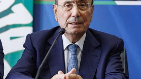 "Il terzo mandato? Troppo potere nelle stesse mani, serve un ricambio"