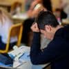Bac 2025 : influenceurs TikTok, IA, fiches, seul ou avec des amis… Pour réviser, les candidats multiplient les outils et les méthodes