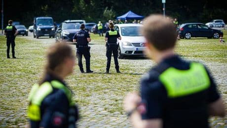 Schwerpunktkontrolle: Polizei überprüft zahlreiche Autofahrer in Hannover