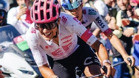 Carapaz se salta La Vuelta para preparar el Mundial de Ruanda