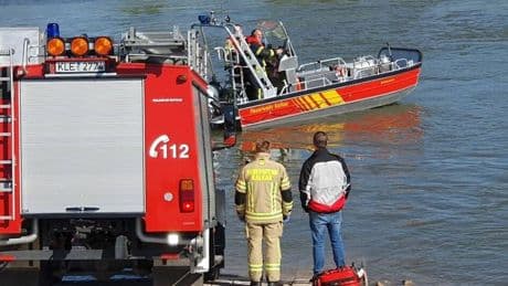 Zwischen Wesel und Xanten: Spaziergänger entdeckt Leiche im Rhein