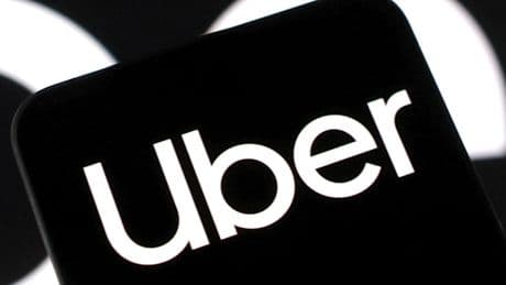 Tesla? Waymo? Oder doch Uber?  Das neue Szenario für die Robotaxi-Revolution