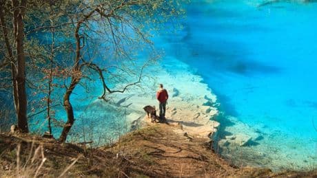 Hannover Ausflug: Azurblauer See im Harz mit Karibikflair