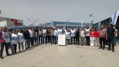 KESK İzmir Şubeler Platformu grevdeki TPI işçilerini ziyaret etti