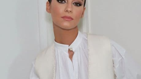 Victoria Federica inspira con el 'look made in Spain' que llevaremos en otoño con bailarinas románticas