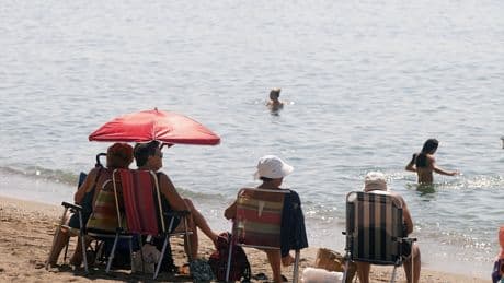 Veranear fuera de España sale más barato: los precios impiden a muchos españoles viajar dentro de su propio país