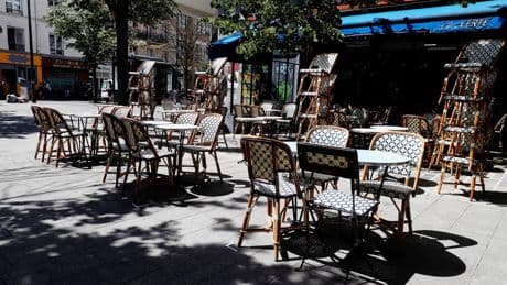 À Paris, les 5000 terrasses estivales pourront ouvrir jusqu'à 23h cet été
