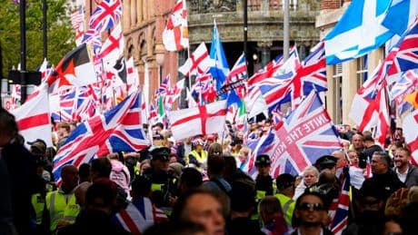 110.000 manifestants réunis à Londres à l'appel du militant d'extrême droite Tommy Robinson