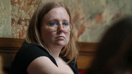 «Je n’ai pas d’autres documents» : la députée LFI Ersilia Soudais se filme en train de jouer une migrante dans un jeu de rôle