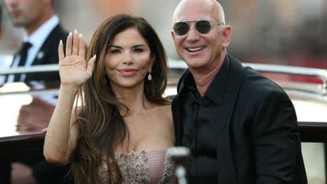 Huge star praised for skipping Jeff Bezos wedding as fans ask 'Are they even friends?'