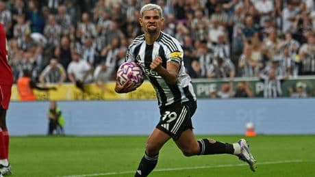 LIVE Premier League: Liverpool diep in blessuretijd toch weer op voorsprong in Newcastle